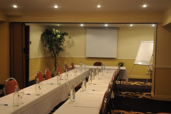 Airport Hotel Mara (Riga)